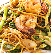 A wok to cook noodles shrimp